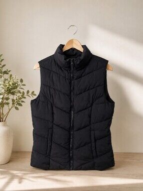 Aeropostale Black Down Quilted Puffer Vest Size Small